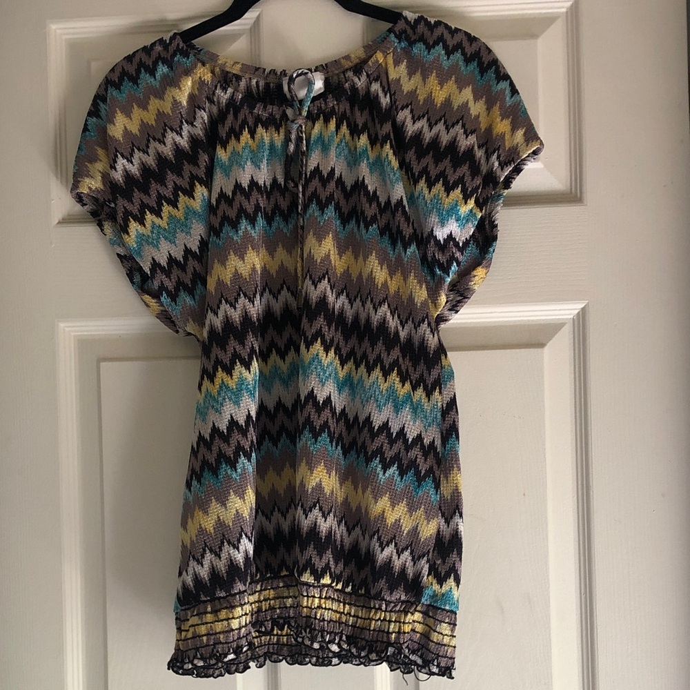 Chevron Flutter-Sleeve Blouse in Black, Teal & Yellow